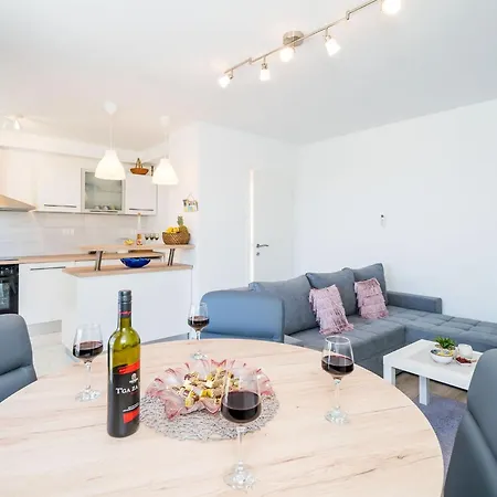 Cvjetkovi - Two Bedroom With Terrace And Sea View * Dubrovnik